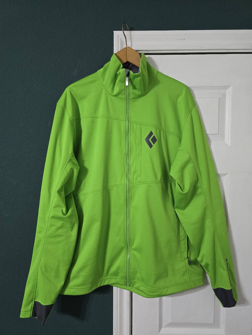 EUC Black Diamond Mens Green Stack Jacket Lightweight Softshell S3K4 Windstopper